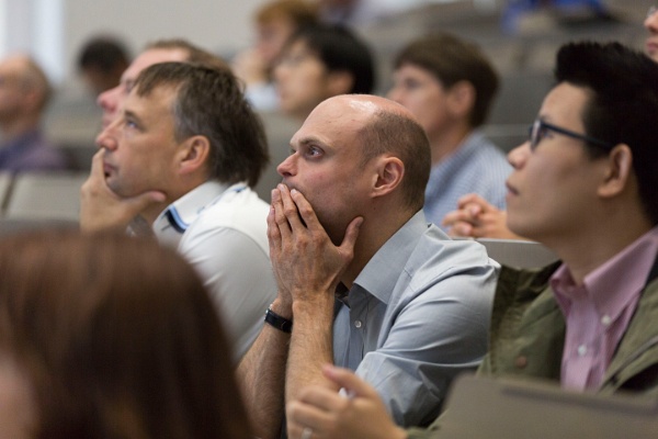 20170913-CN-11-014.jpg - European Cryogenics Days 2017 and the 2nd International Workshop on Cooling Systems for HTS Applications (IWC-HTS)The  2nd International  Workshop  on  Cooling  Systems  for  HTS  Applications  is  organised  in conjunction with the European Cryogenics Days 2017 in Karlsruhe, Germany, on September 13-15,  2017.  This  meeting  is  preceding  the  European  Conference  on  Applied  Supercon-ductivity  (EUCAS)  taking  place  at  CERN,  Geneva,  September  17-21.  The  workshop  is a follow-up of the  1st IWC-HTS  held  in October  2015  in  Matsue,  Japan.  Its  purpose  is  the effective exchange of up-to-date information on cryocooler and cryoplant developments for HTS  applications,  as  well  as  state-of-the-art  methods  for  the  optimal  integration  of  HTS applications and cooling systems.© copyright by Karlsruher Institut für TechnologieAllgemeine Services - CrossmediaAbdruck honorarfrei im redaktionellen BereichBelegexemplar erbeten 